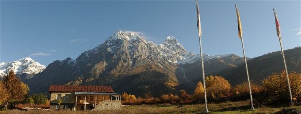 Grand Hotel Ushba Mazeri Buitenkant foto